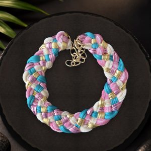 Pink & Turquoise, choker artesanal rosa, turquesa y blanco con detalles dorados
